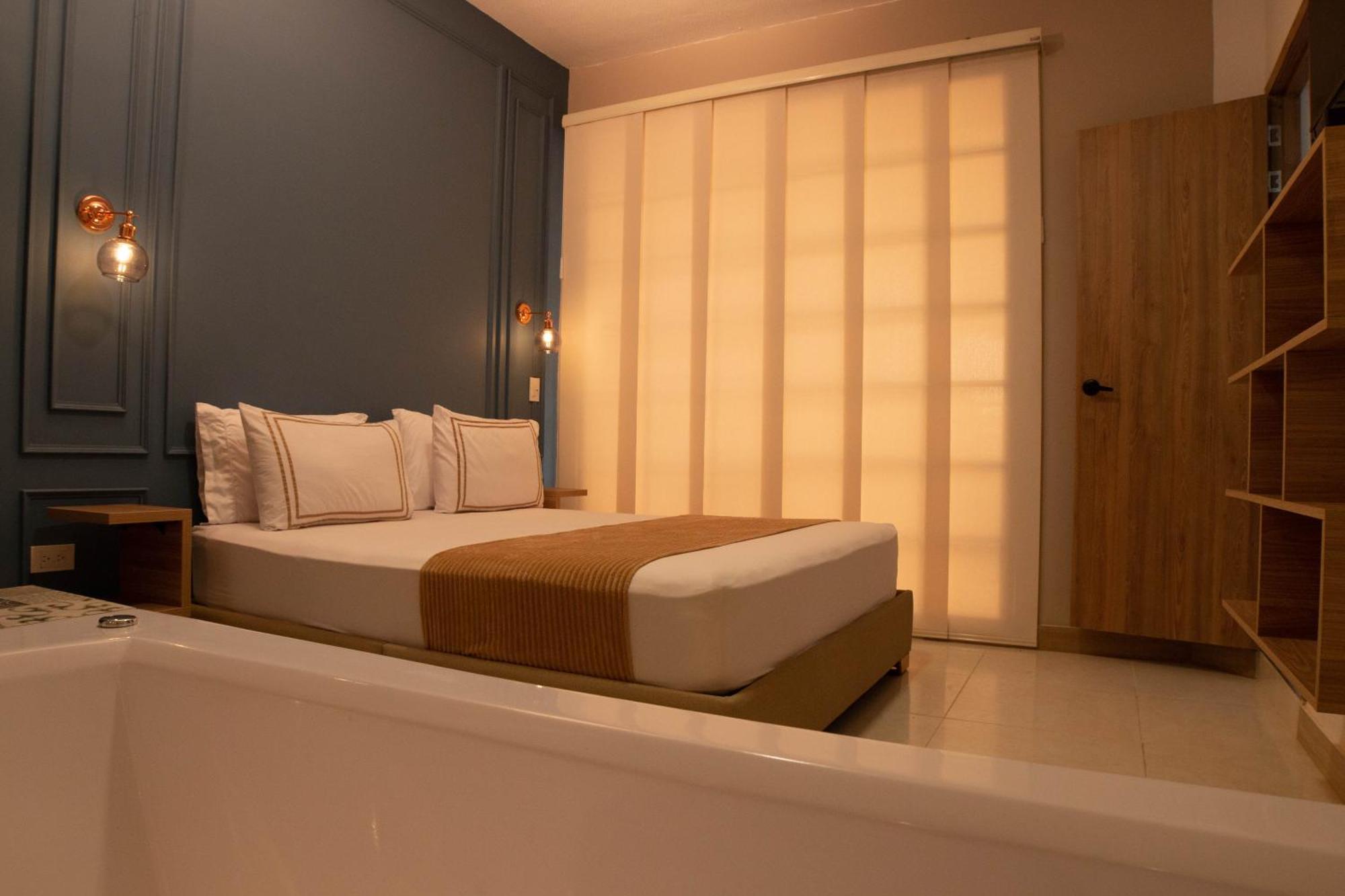 La Casona Hotel Boutique Medellin Bagian luar foto